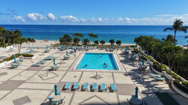 1620 S Ocean Boulevard Ph 16p, Lauderdale-By-The-Sea Ph 16p, Pompano Beach, FL 33062