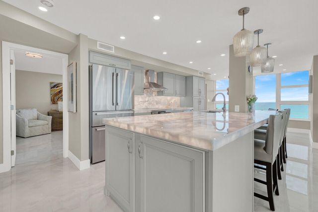 1620 S Ocean Boulevard Ph 16p, Lauderdale-By-The-Sea Ph 16p, Pompano Beach, FL 33062