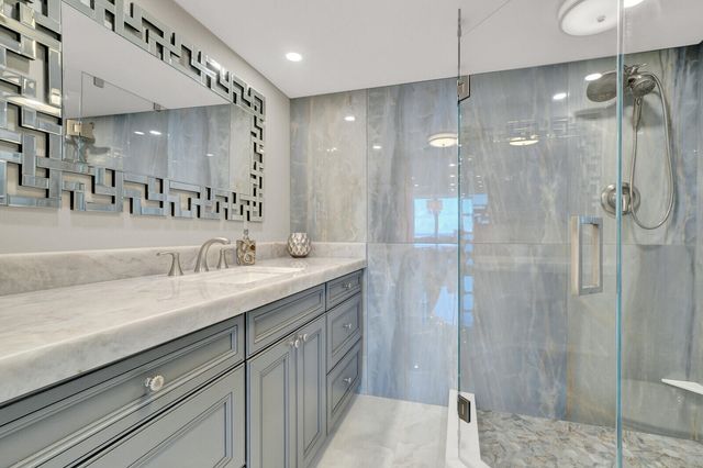 1620 S Ocean Boulevard Ph 16p, Lauderdale-By-The-Sea Ph 16p, Pompano Beach, FL 33062