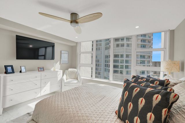 1620 S Ocean Boulevard Ph 16p, Lauderdale-By-The-Sea Ph 16p, Pompano Beach, FL 33062