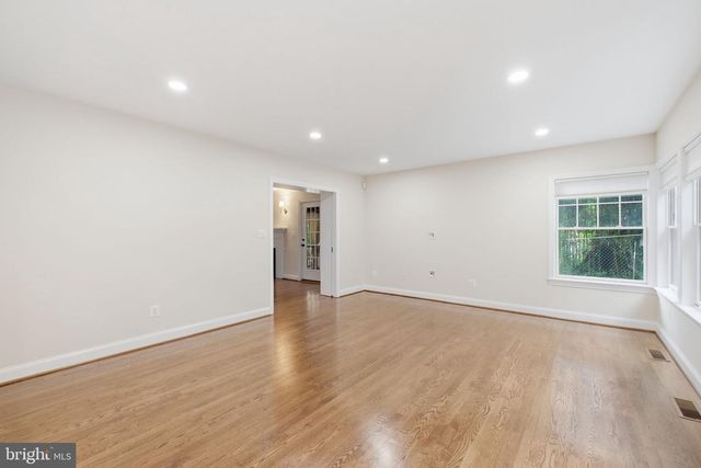 2354 N OAKLAND ST, Arlington, VA 22207