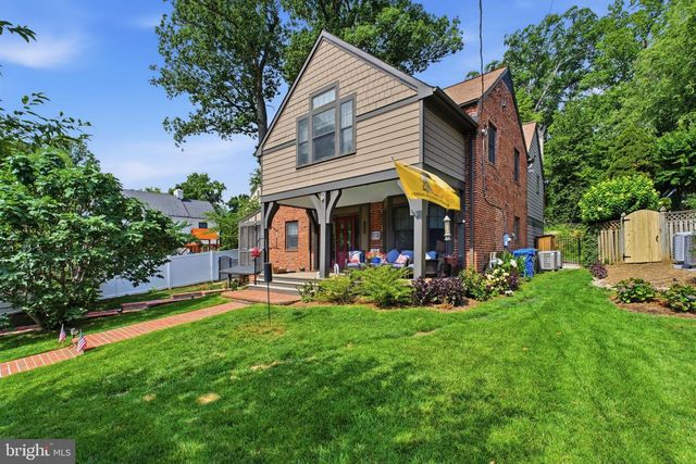 2354 N OAKLAND ST, Arlington, VA 22207