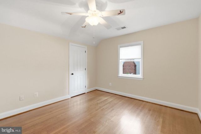 2354 N OAKLAND ST, Arlington, VA 22207