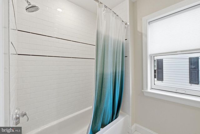 2354 N OAKLAND ST, Arlington, VA 22207