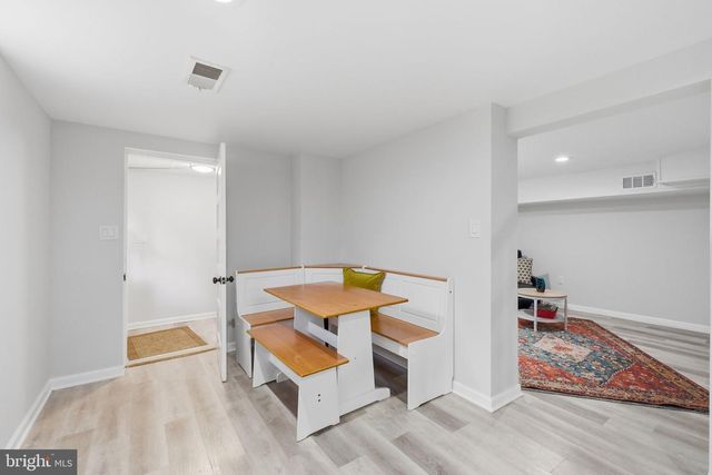 2354 N OAKLAND ST, Arlington, VA 22207