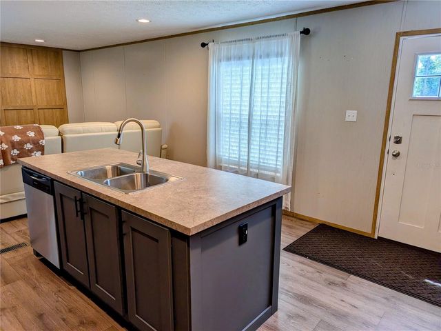 14421 NW 214TH TERRACE, High Springs, FL 32643