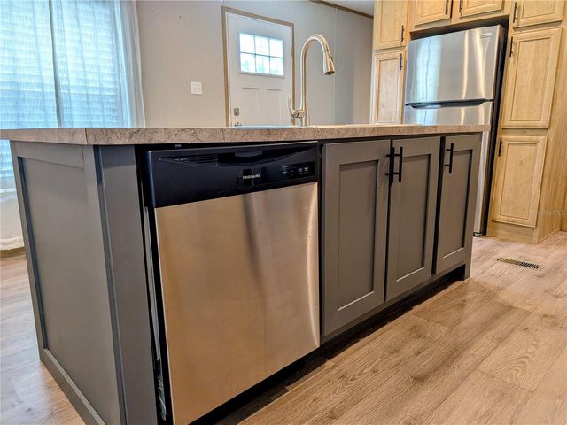 14421 NW 214TH TERRACE, High Springs, FL 32643