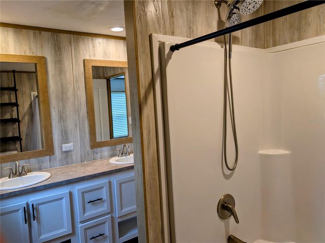 14421 NW 214TH TERRACE, High Springs, FL 32643