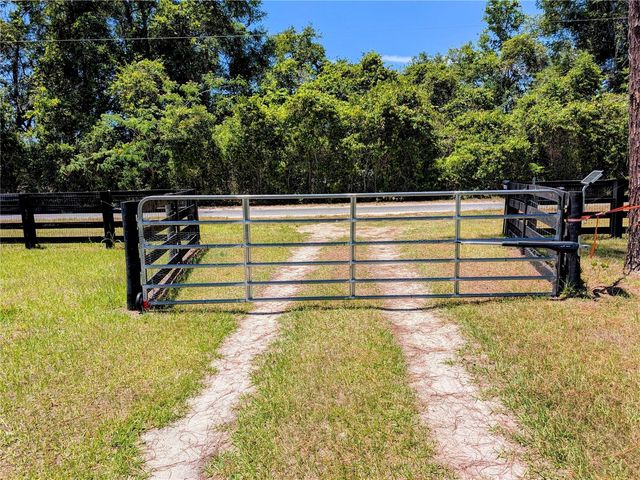 14421 NW 214TH TERRACE, High Springs, FL 32643