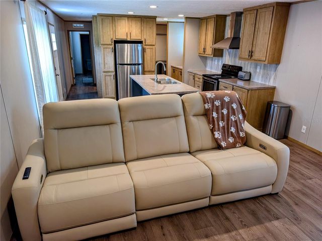 14421 NW 214TH TERRACE, High Springs, FL 32643