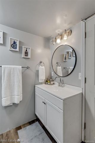 9535 Chamberlain Street, Romulus, MI 48174