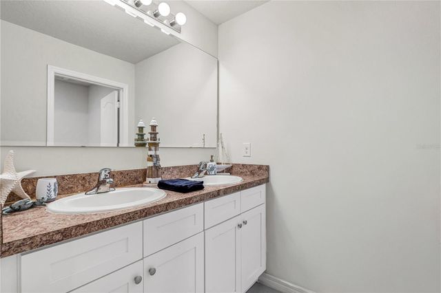 5324 ROYAL PLANTATION BOULEVARD, Port Orange, FL 32128