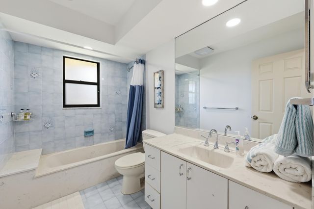 3 Old Fence Road, Palm Beach Gardens, FL 33418