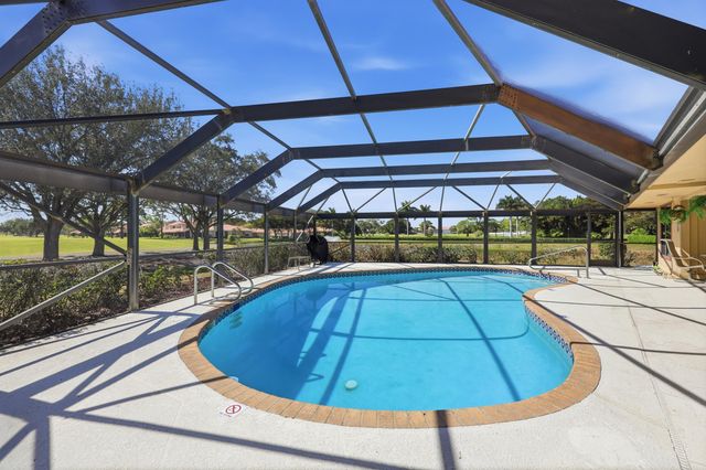 3 Old Fence Road, Palm Beach Gardens, FL 33418