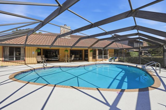 3 Old Fence Road, Palm Beach Gardens, FL 33418