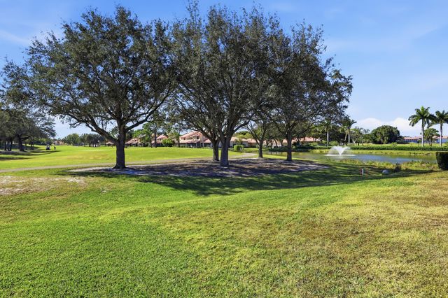 3 Old Fence Road, Palm Beach Gardens, FL 33418