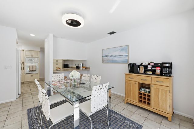 3 Old Fence Road, Palm Beach Gardens, FL 33418