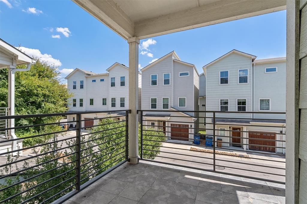 1006 Muse LN 13, Austin, TX 78702