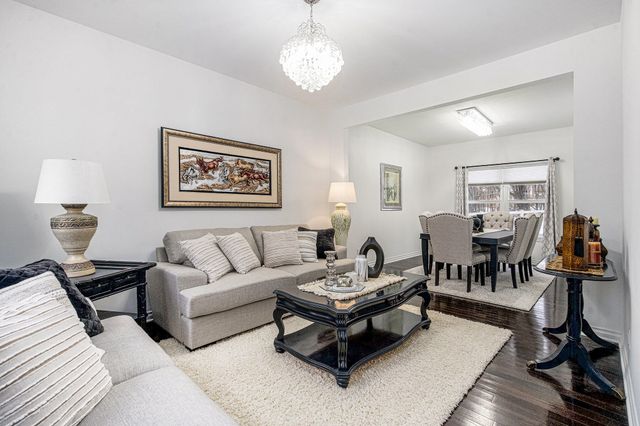 1360 Fairlane Drive, Ann Arbor, MI 48104