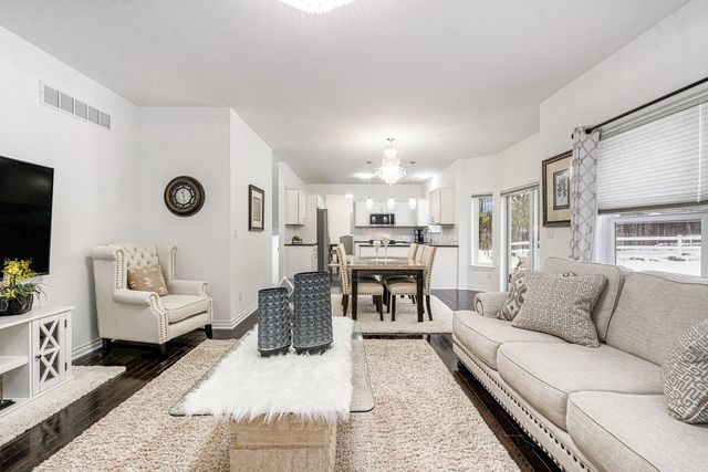 1360 Fairlane Drive, Ann Arbor, MI 48104