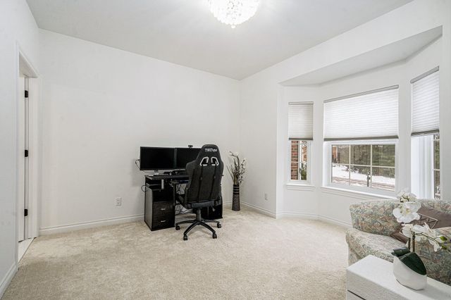 1360 Fairlane Drive, Ann Arbor, MI 48104