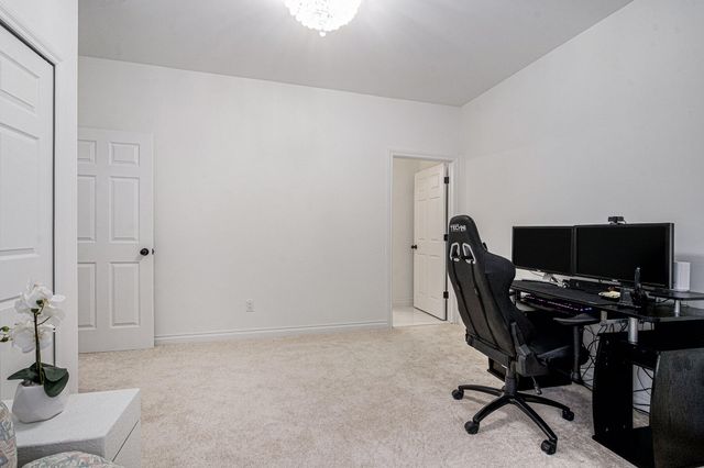 1360 Fairlane Drive, Ann Arbor, MI 48104