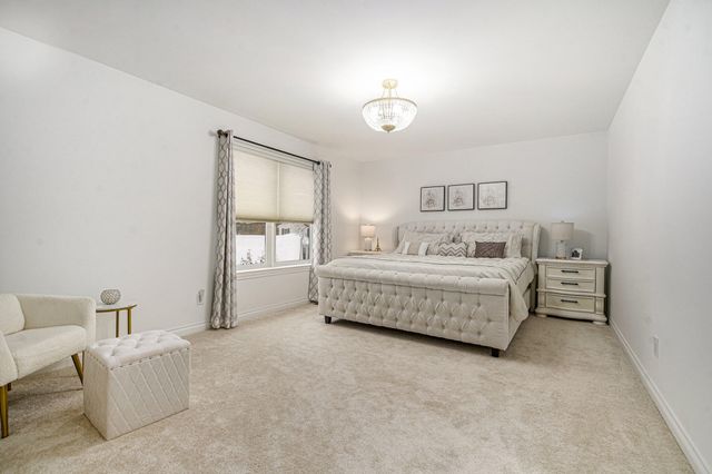 1360 Fairlane Drive, Ann Arbor, MI 48104