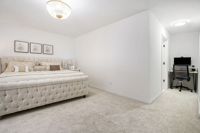 1360 Fairlane Drive, Ann Arbor, MI 48104