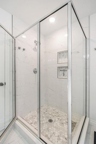 1360 Fairlane Drive, Ann Arbor, MI 48104