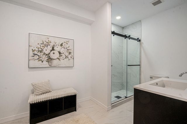 1360 Fairlane Drive, Ann Arbor, MI 48104