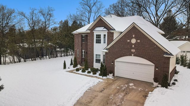 1360 Fairlane Drive, Ann Arbor, MI 48104