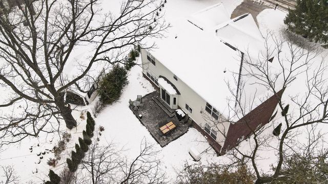 1360 Fairlane Drive, Ann Arbor, MI 48104