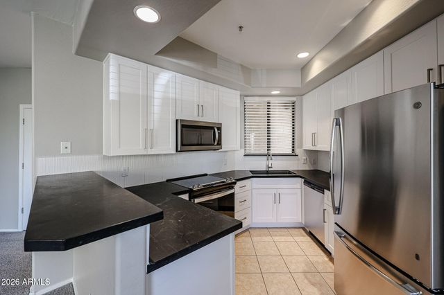 705 W QUEEN CREEK Road 1037, Chandler, AZ 85248