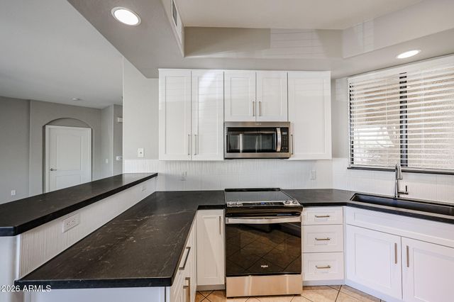 705 W QUEEN CREEK Road 1037, Chandler, AZ 85248