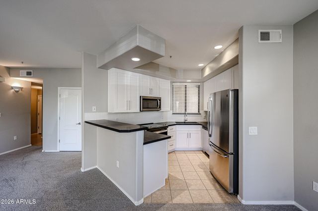 705 W QUEEN CREEK Road 1037, Chandler, AZ 85248