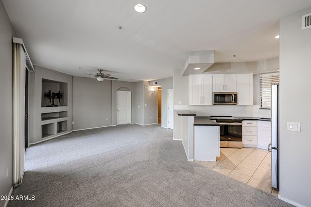 705 W QUEEN CREEK Road 1037, Chandler, AZ 85248
