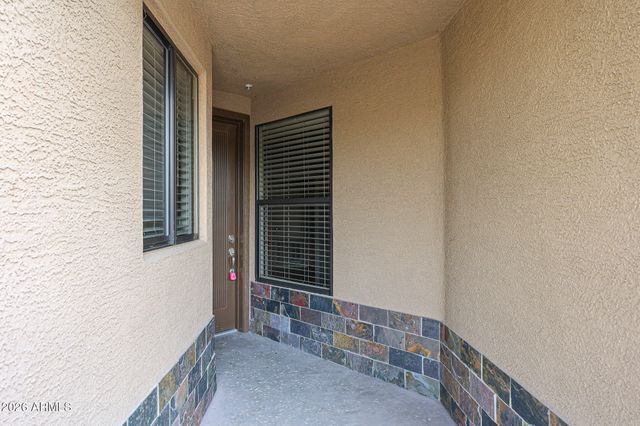 705 W QUEEN CREEK Road 1037, Chandler, AZ 85248