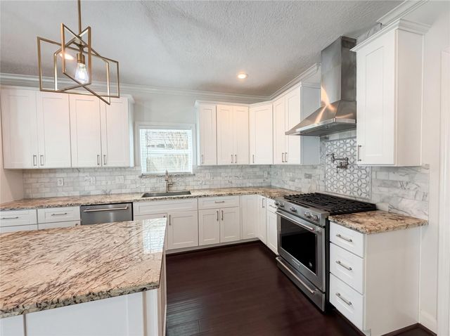 1103 Fleetwood Place Drive, Houston, TX 77079