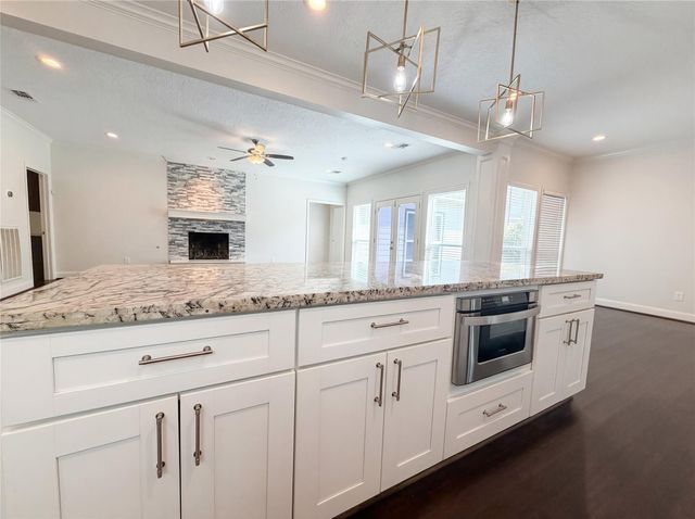 1103 Fleetwood Place Drive, Houston, TX 77079