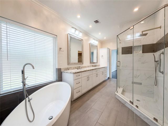 1103 Fleetwood Place Drive, Houston, TX 77079