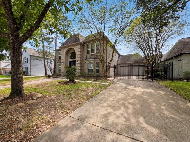 1103 Fleetwood Place Drive, Houston, TX 77079