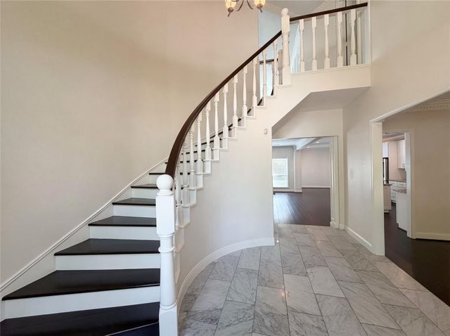 1103 Fleetwood Place Drive, Houston, TX 77079