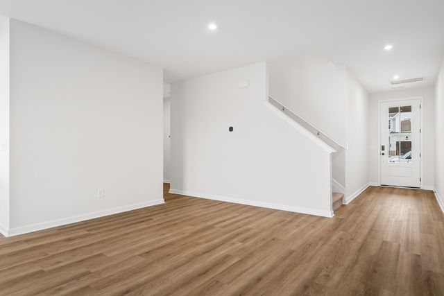 2127 Cheltenham Place, Columbia, TN 38401