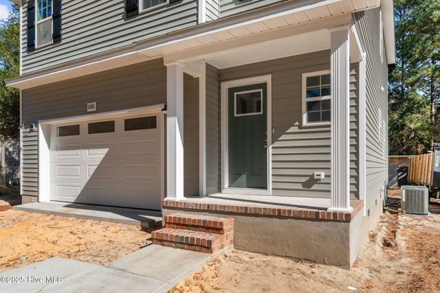 1010 W Saunders Avenue, Aberdeen, NC 28315