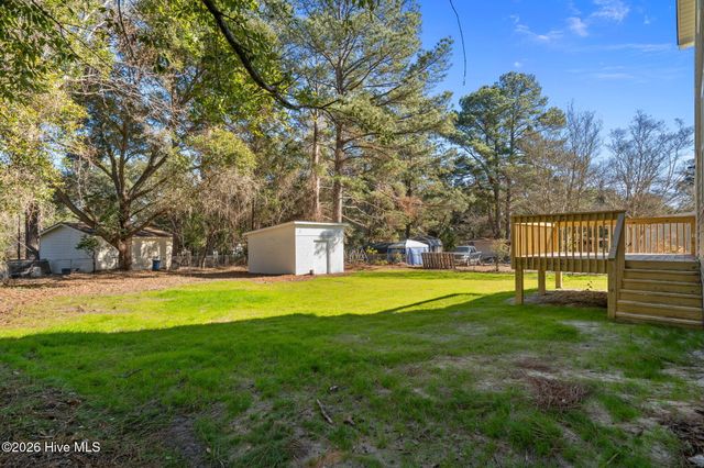 1010 W Saunders Avenue, Aberdeen, NC 28315