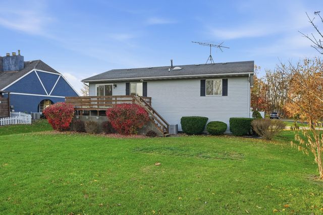 4142 Augusta Drive, Crown Point, IN 46307