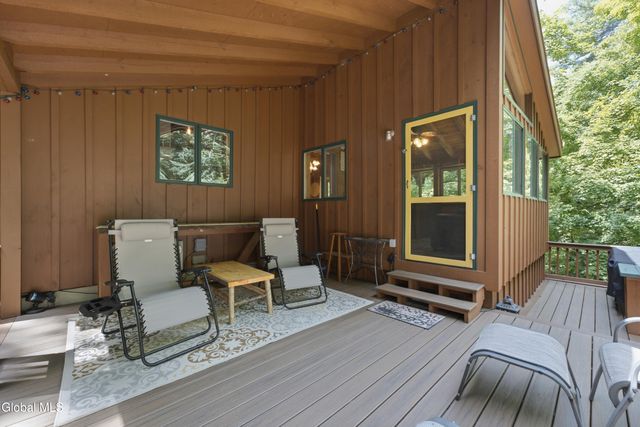 30 Constitution Way, Fort Ann, NY 12804
