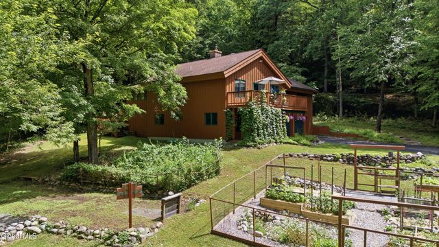 30 Constitution Way, Fort Ann, NY 12804