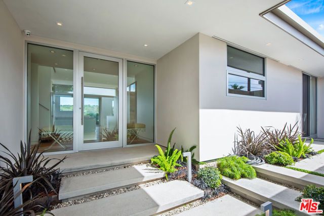 3642 Beverly Ridge Drive, Sherman Oaks, CA 91423