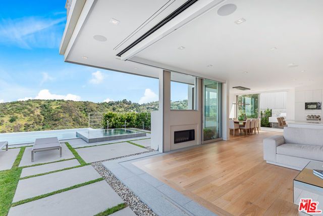 3642 Beverly Ridge Drive, Sherman Oaks, CA 91423